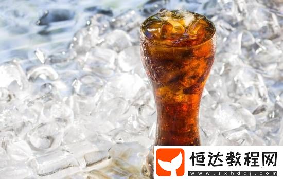17歲女孩一天5瓶可樂泡腐15顆牙