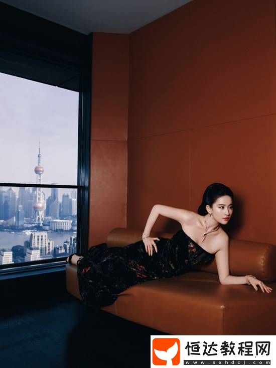 與安妮海瑟薇再合影